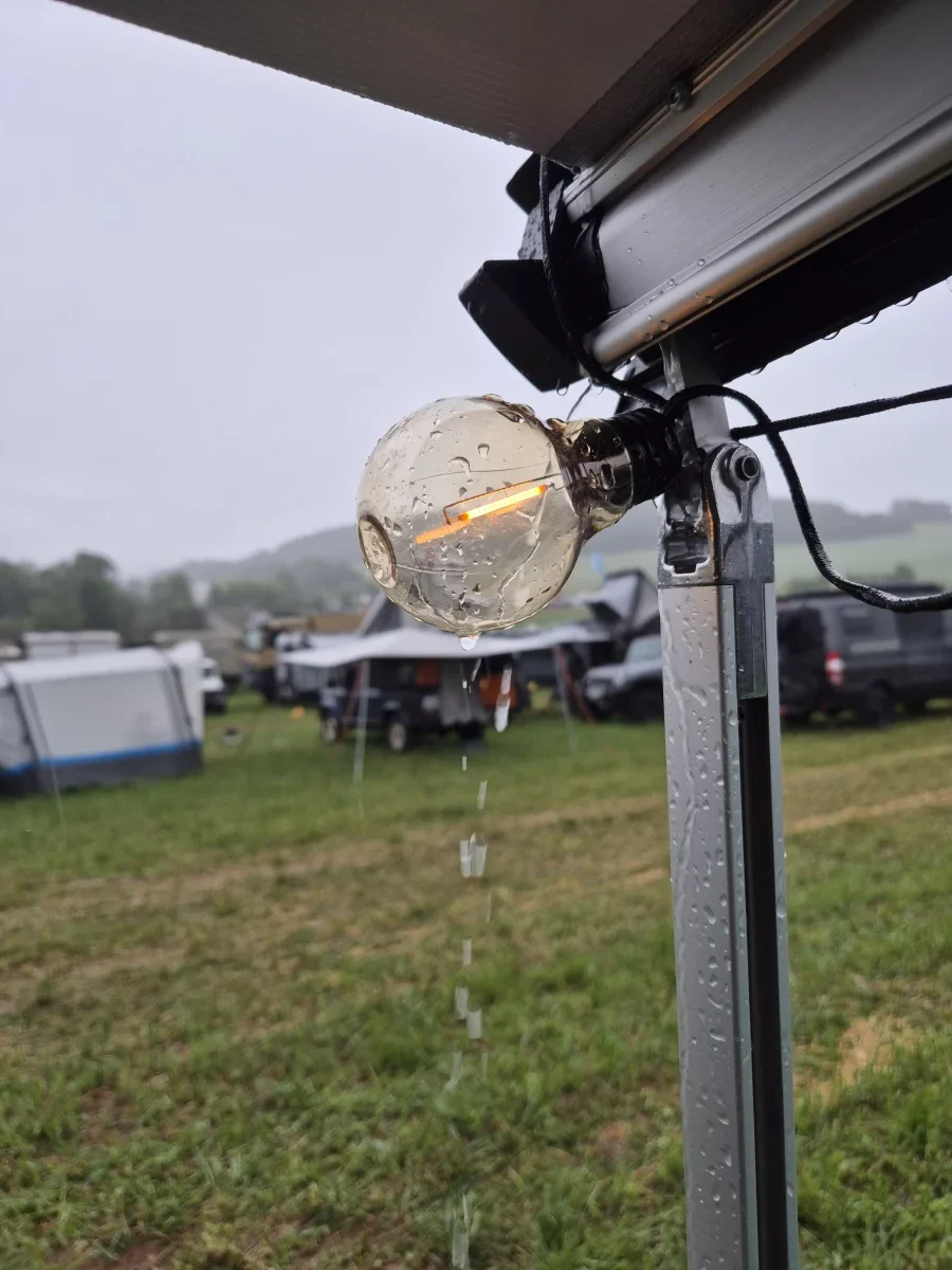 Regnigt campingområde vid Abenteuer & Allrad i Bad Kissingen